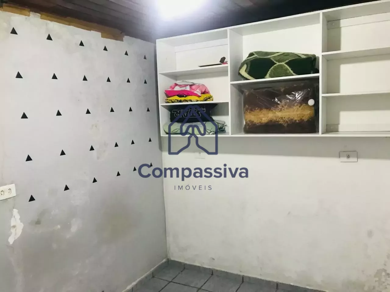 VENDE-SE Casa